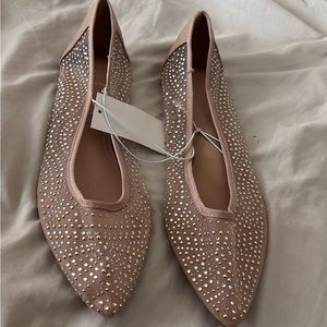 Bcbg flat shoes